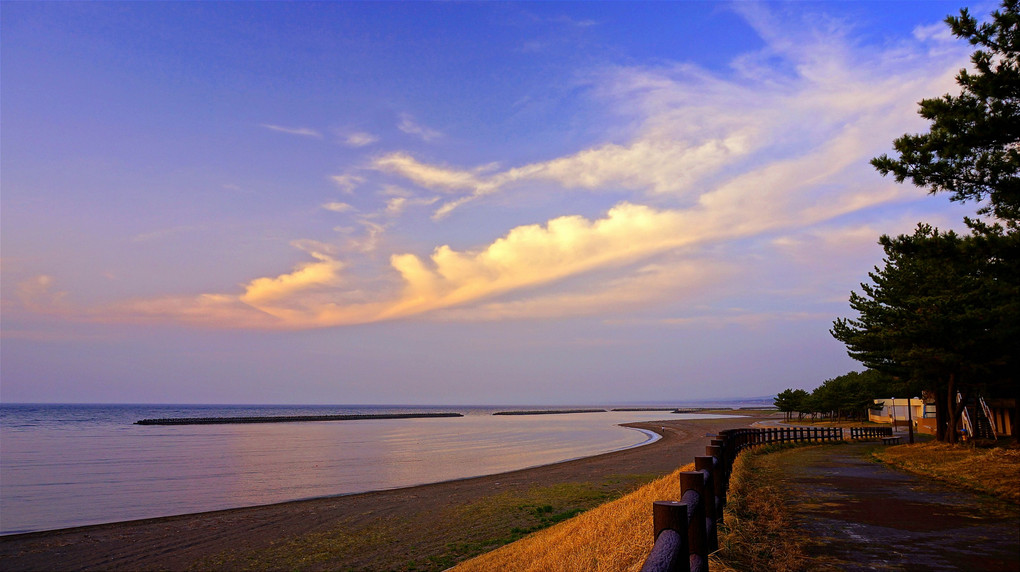 陸奥湾の夕景・春2