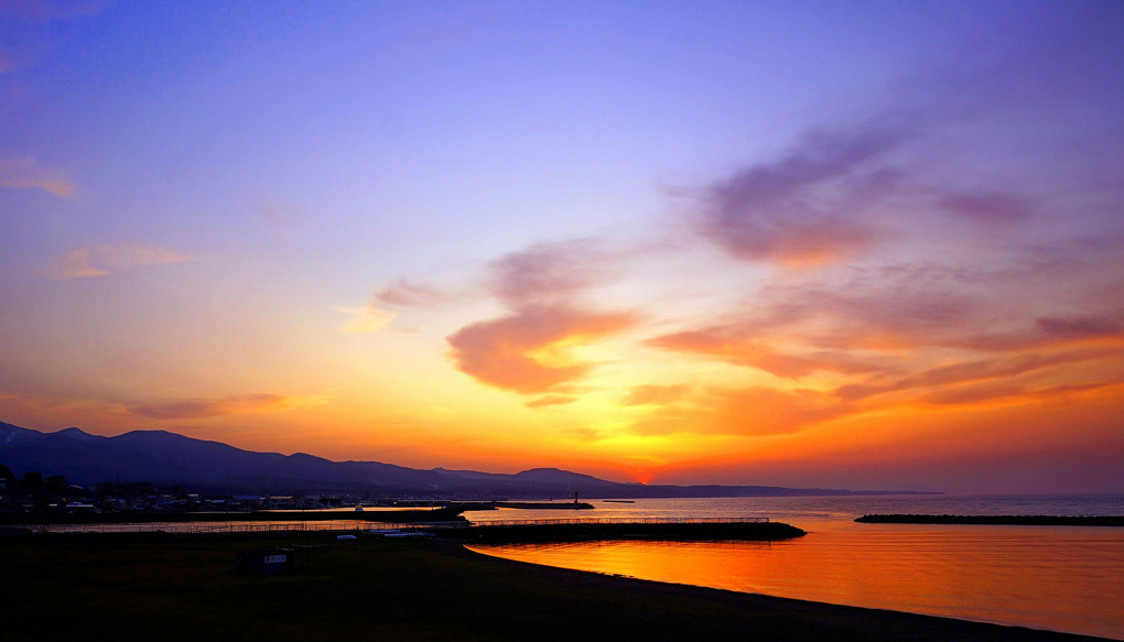 陸奥湾の夕景・春2