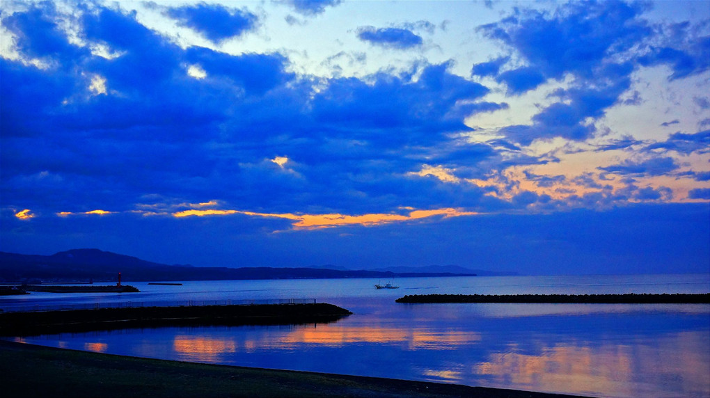 陸奥湾の夕景・春3