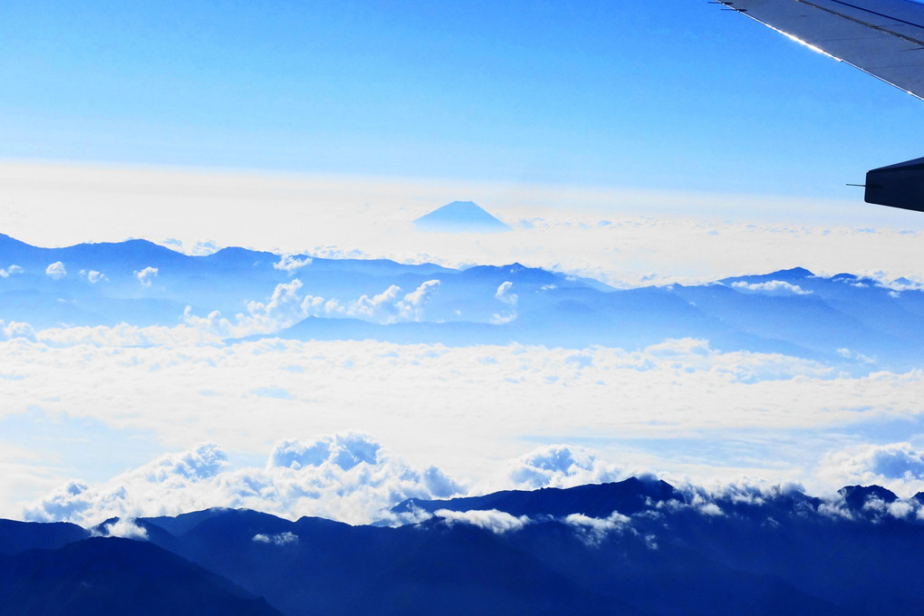 富士山・南アルプス・中央アルプスを一望する