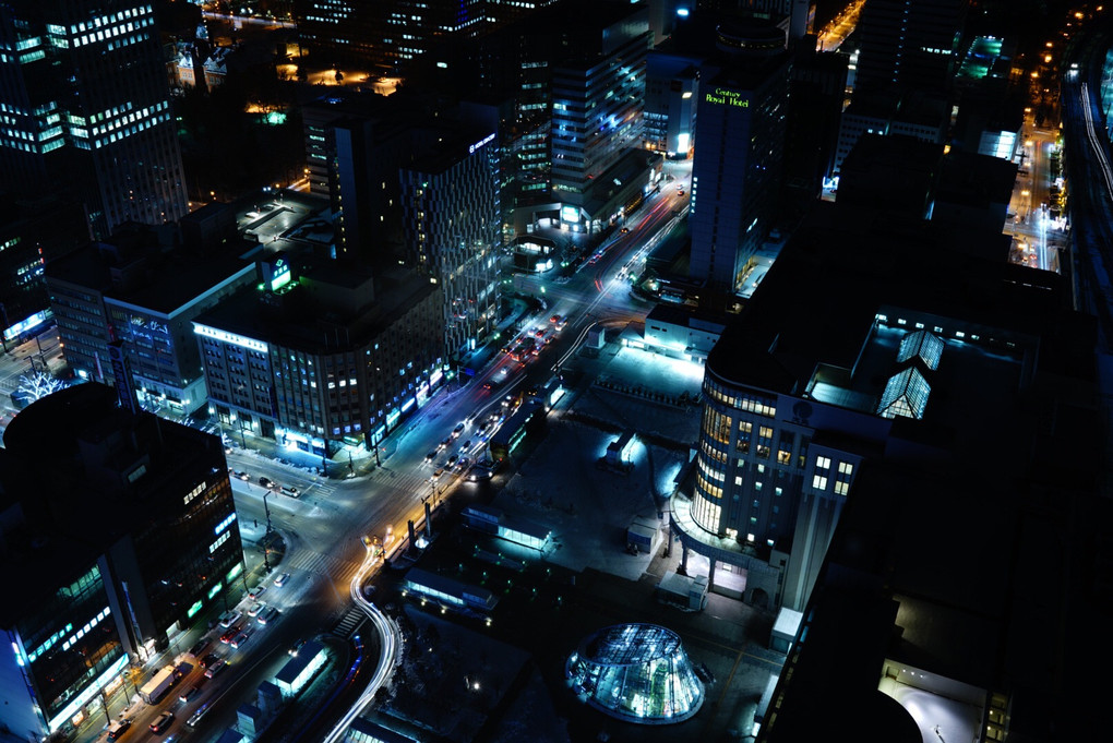 ～JRタワーで札幌の夜景を手持ちで印象的に撮る～