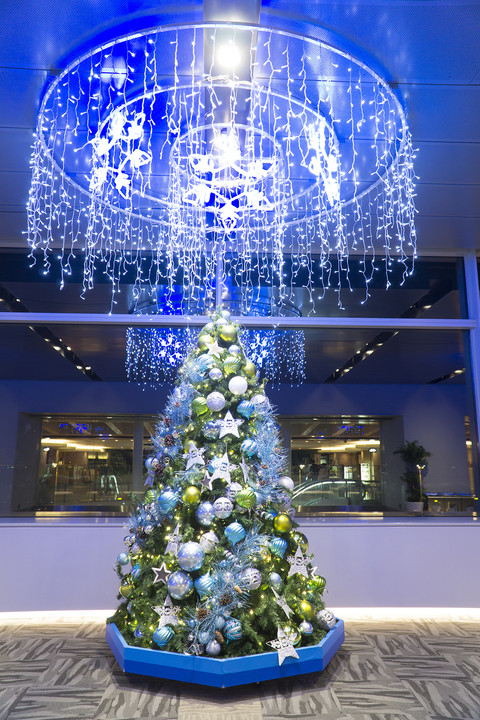 羽田空港第二ターミナルのクリスマスツリー