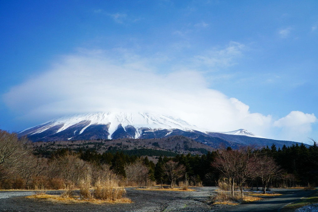 春を待つ富士山