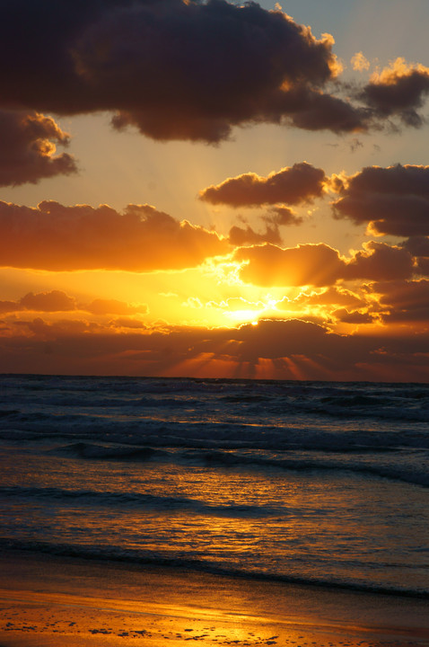 千里浜海岸と夕陽