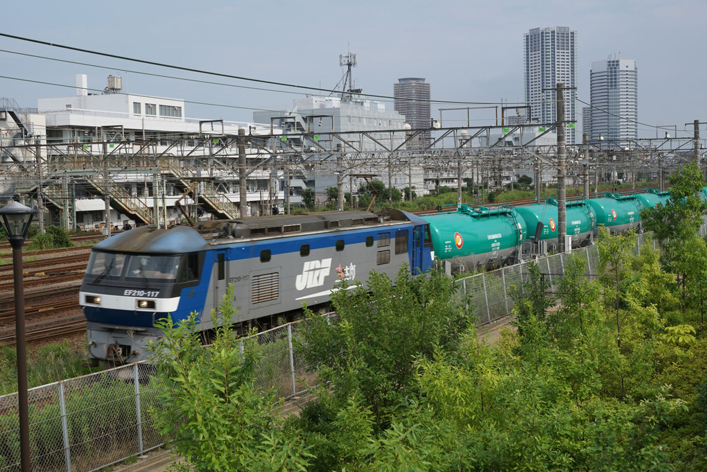 今日のセメント列車とJP8タキ