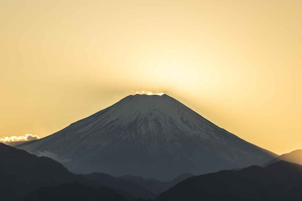 高尾山の頂きからダイヤモンド富士2015