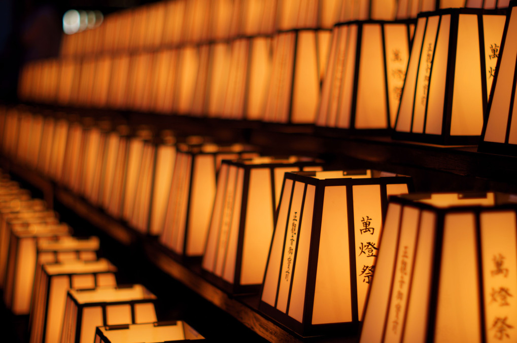 法多山万灯祭（萬燈祭）　（静岡県袋井市）