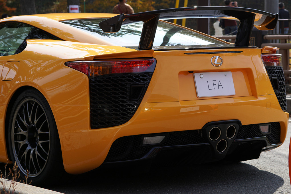 ＬＦＡ　ニュルブリンクパッケージ装着車両