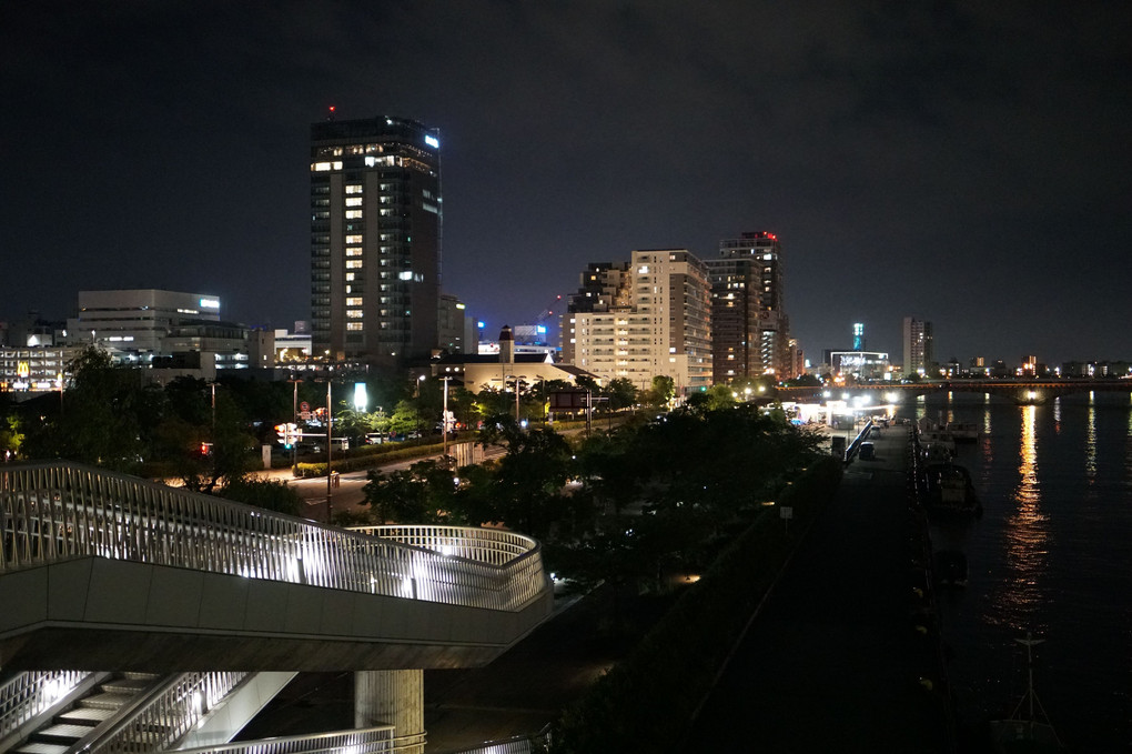 夜の萬代