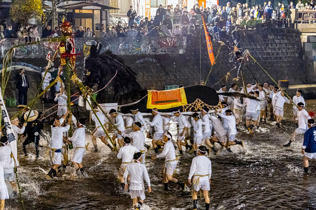 400年続く3年に一度の虫追い祭り