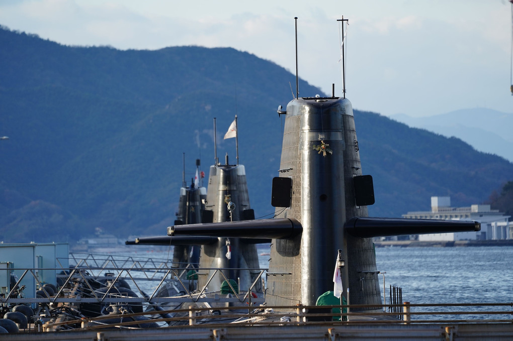 平和な国で良かったワン！By蘭丸(≧◇≦)　呉 潜水艦基地～正月風景！🎍