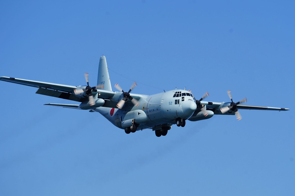 MCAS イワクニ JMSDF 海上自衛隊 C-130R 輸送機  