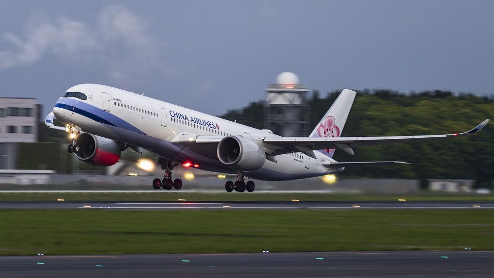 CHINA AIRLINES（台湾）