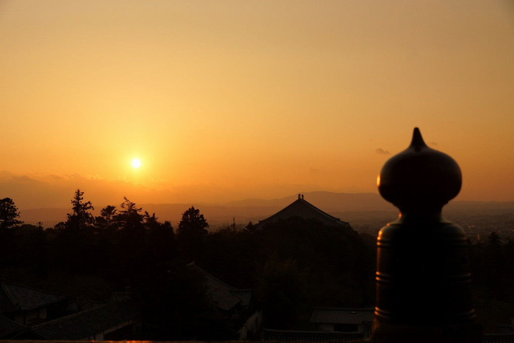 奈良　東大寺二月堂夕景