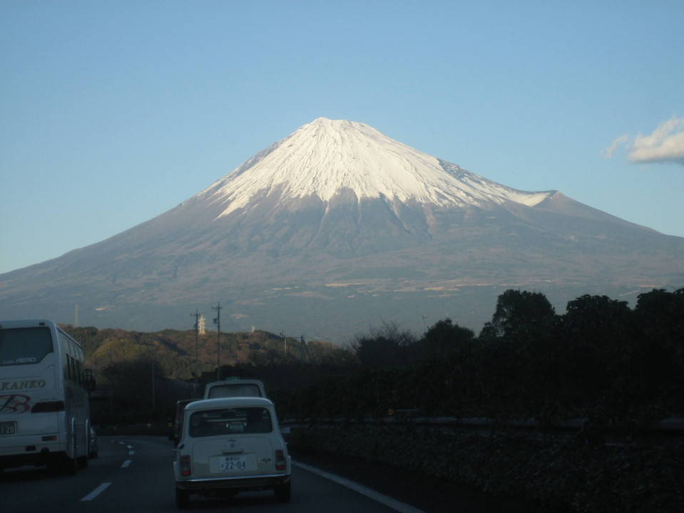 東名の富士山