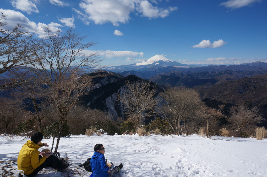 鍋割山から望む富士