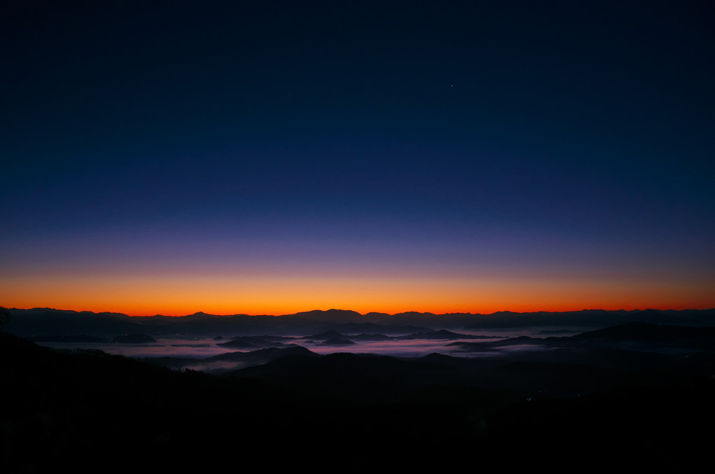 暁の雲海