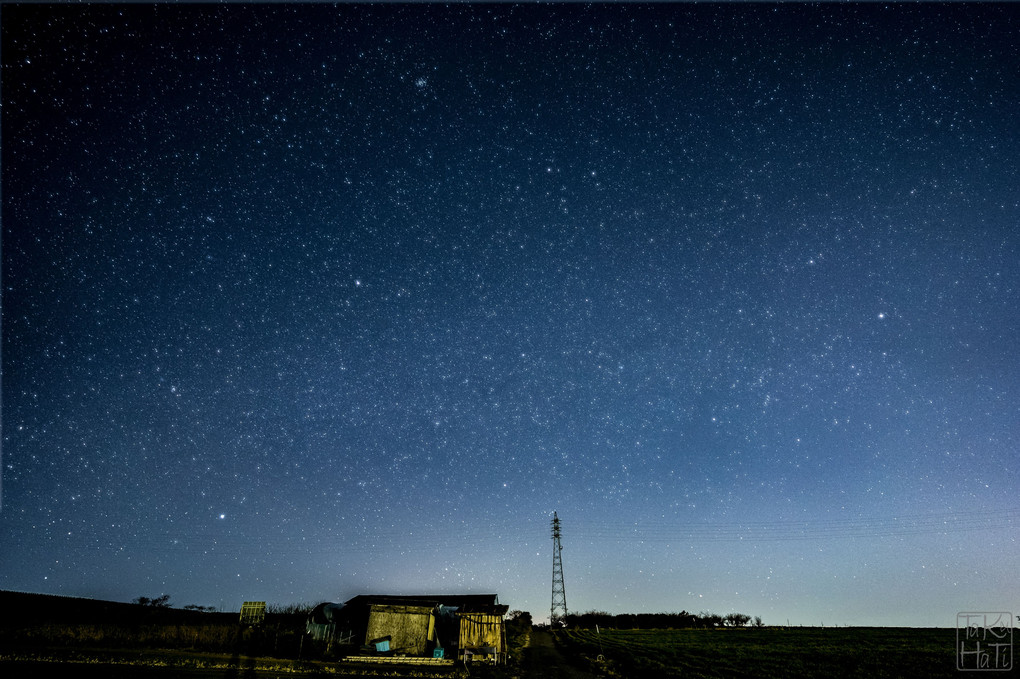 輝く冬の星空