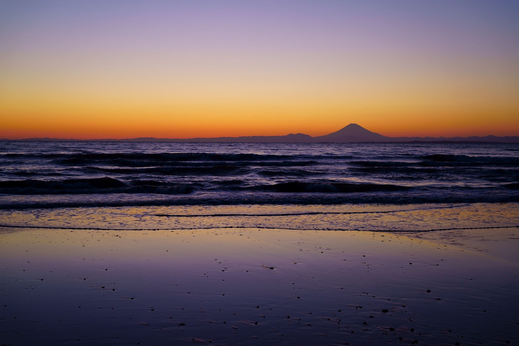 波打ち際の夕焼け