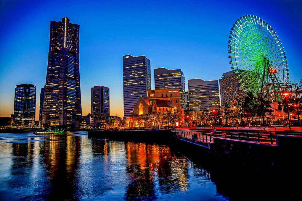 カラフル夜景　－横浜みなとみらいー