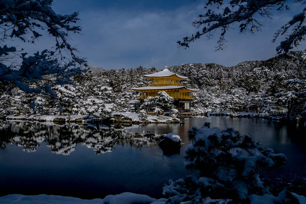 雪の金閣寺１