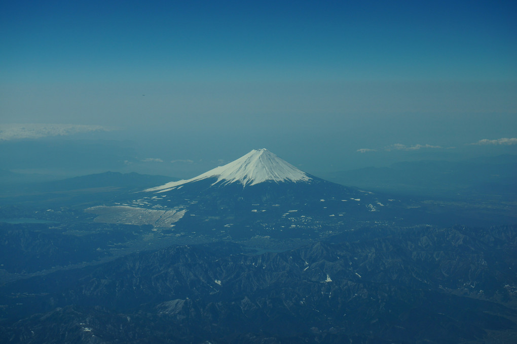 雲上からの霊峰