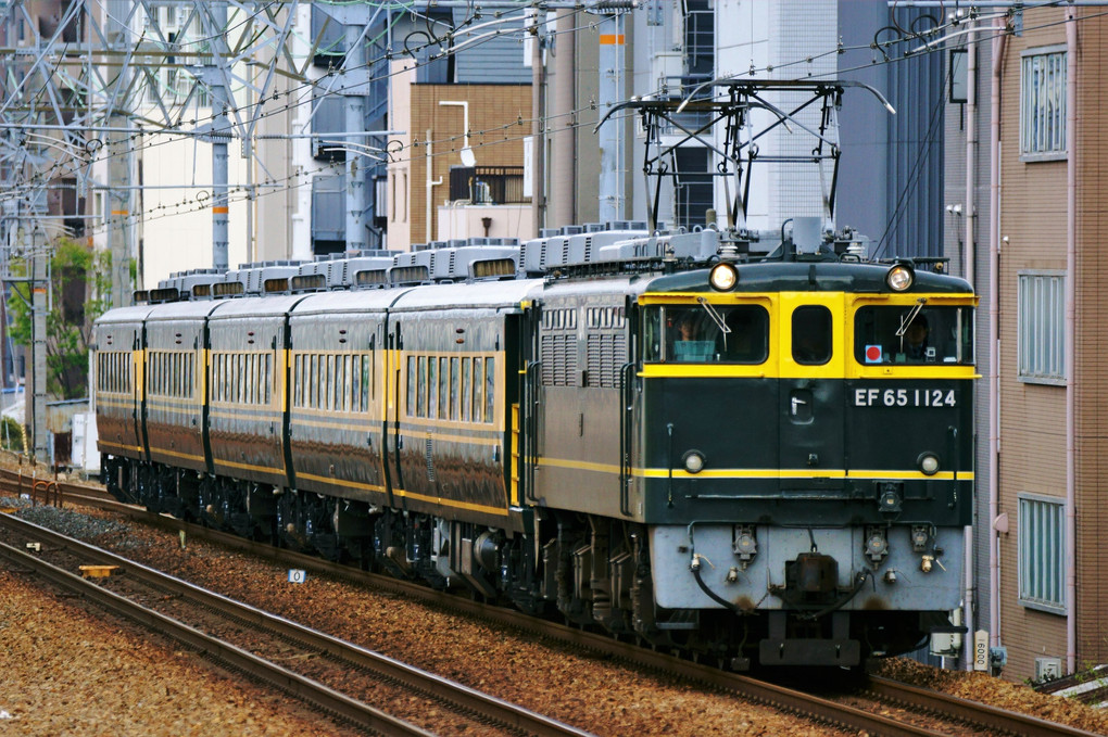 瀬戸大橋開通３０周年記念列車送り込み