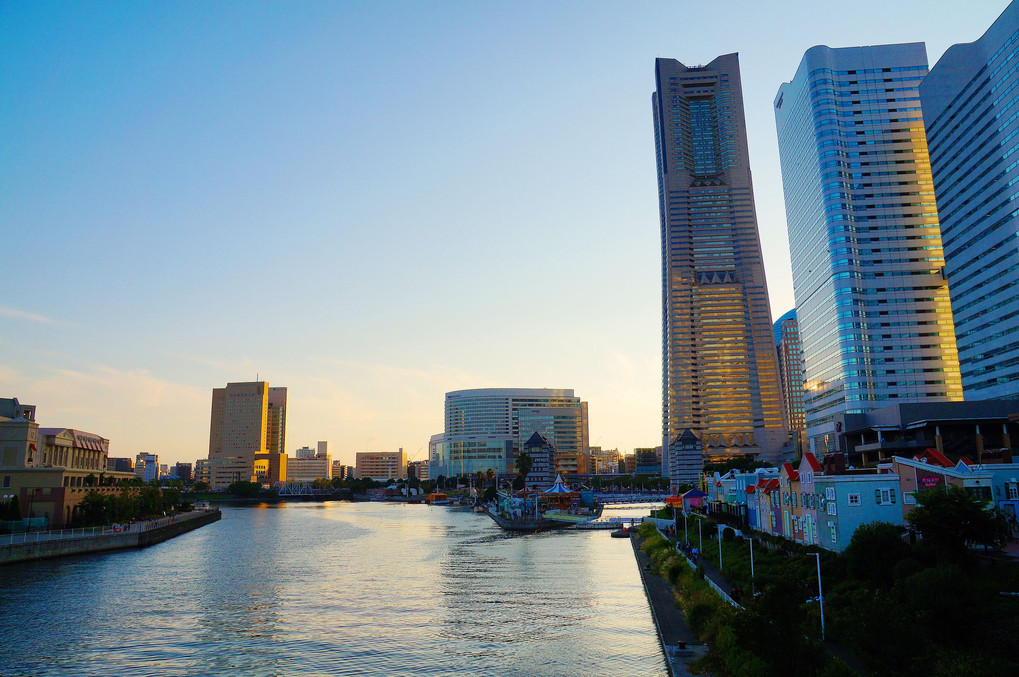 α37+DT16-105で撮影した横浜の風景