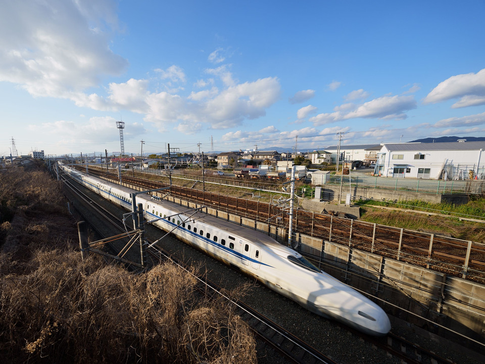 The 新幹線。