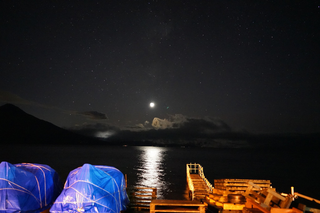 支笏湖の夜