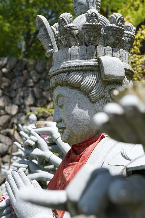 思いやりの心、広く深く…壺阪寺に参る