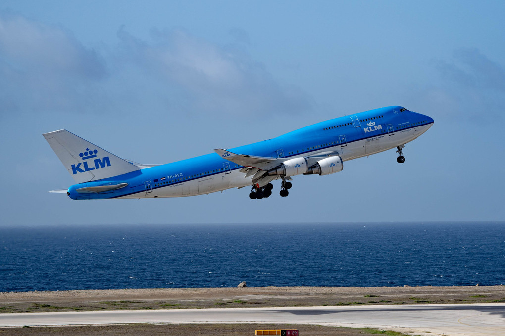 キュラソー島　ハト国際空港