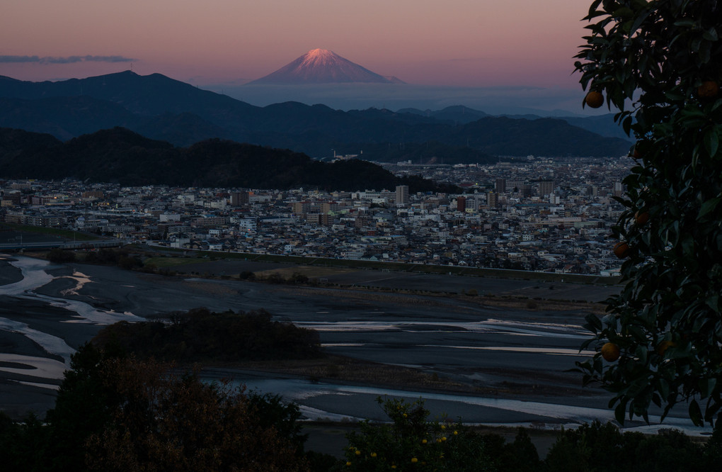 安倍川超えの赤富士