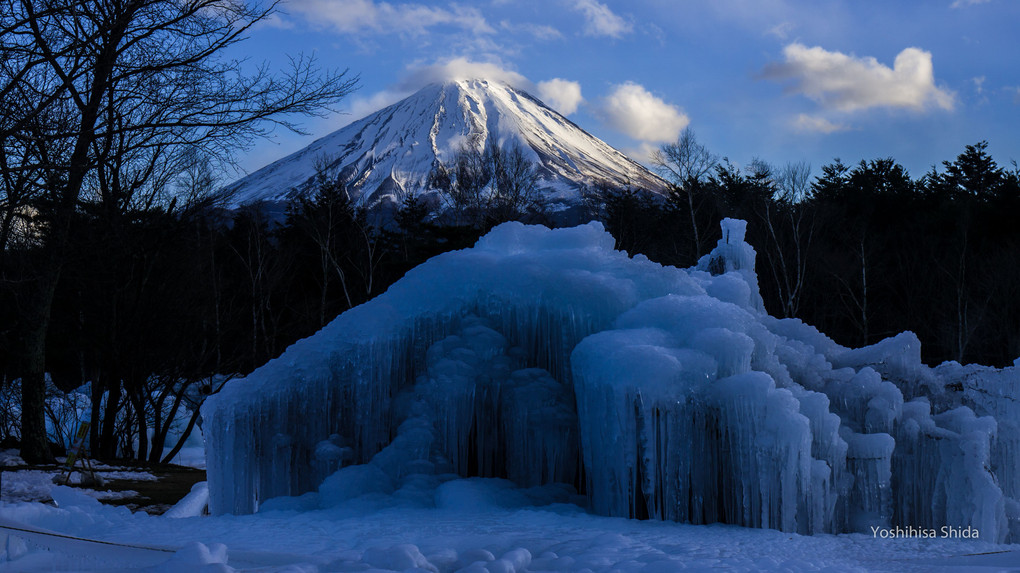 氷景と富士山