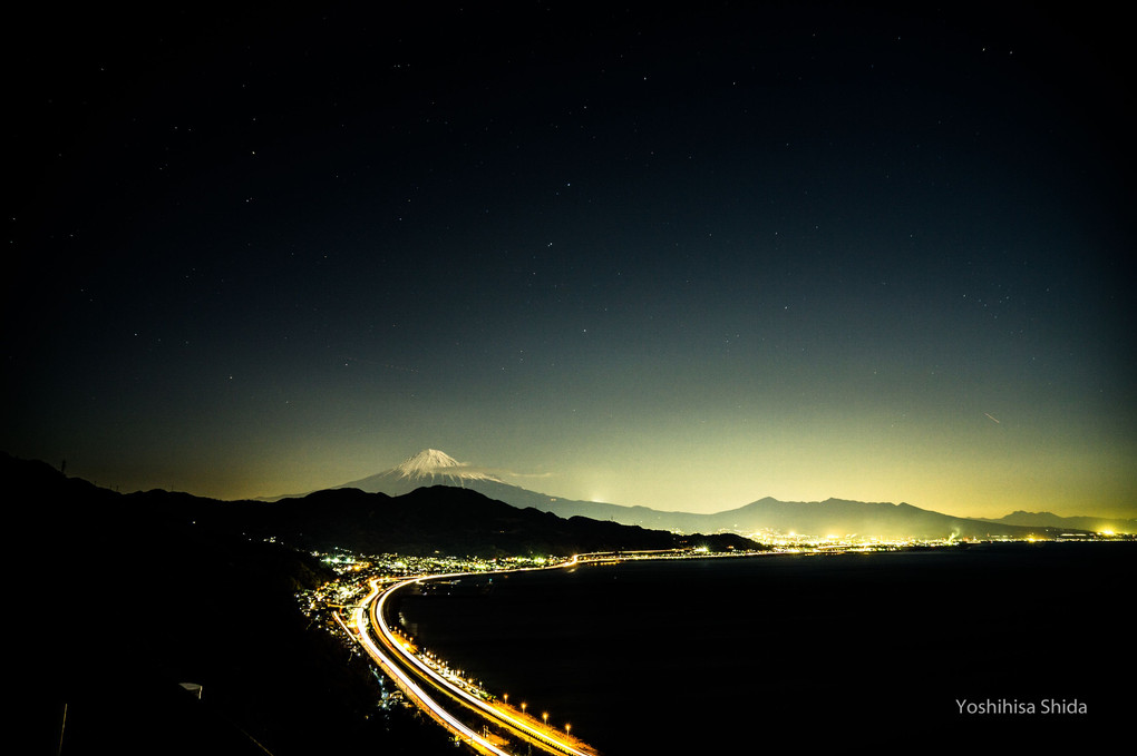 静岡市からの富士山夜景