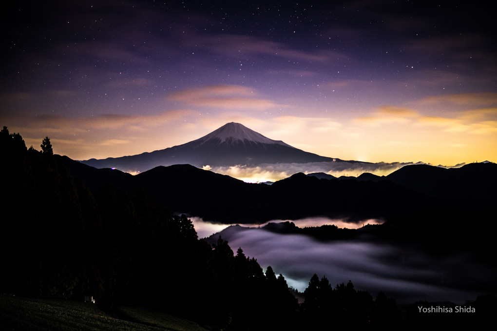 静岡市から夜明け待ちの雲海富士