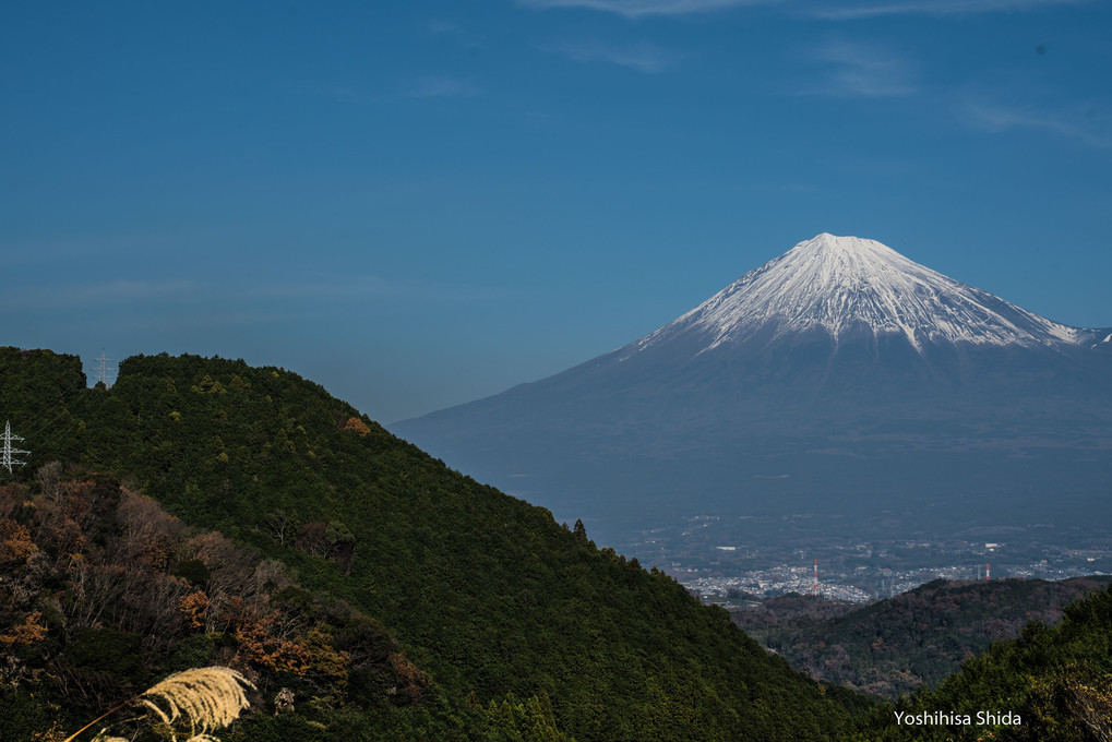 富士山と切通し　凸凹コンビ