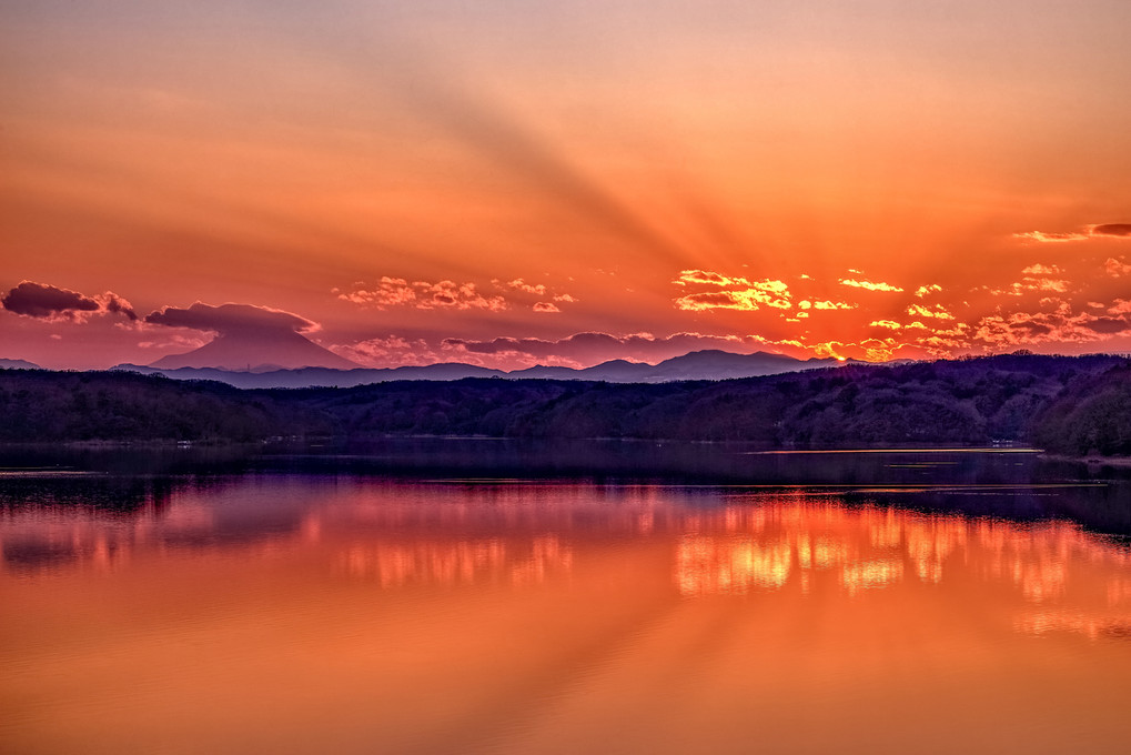 狭山湖の夕景