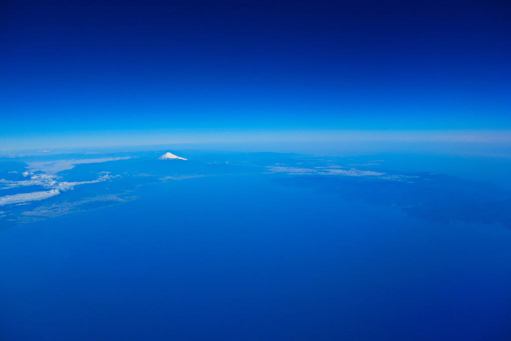 飛行機の窓から