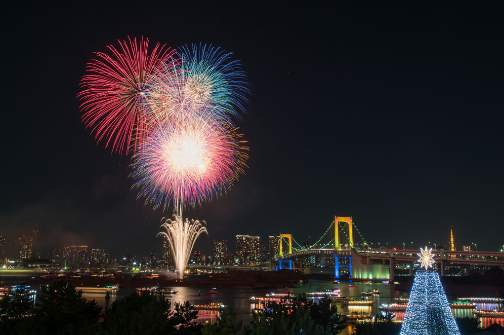 ODAIBA Rainbow Fire Works  2017