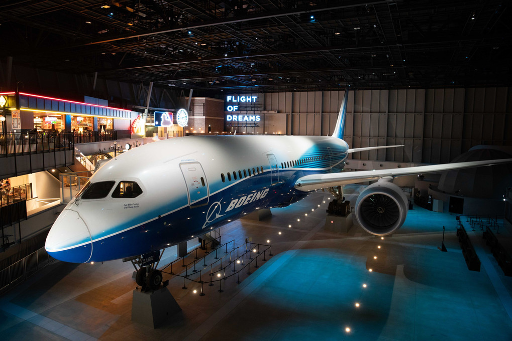 FRIGHT OF DREAMS　「BOEING　787　DREAM　LINER」