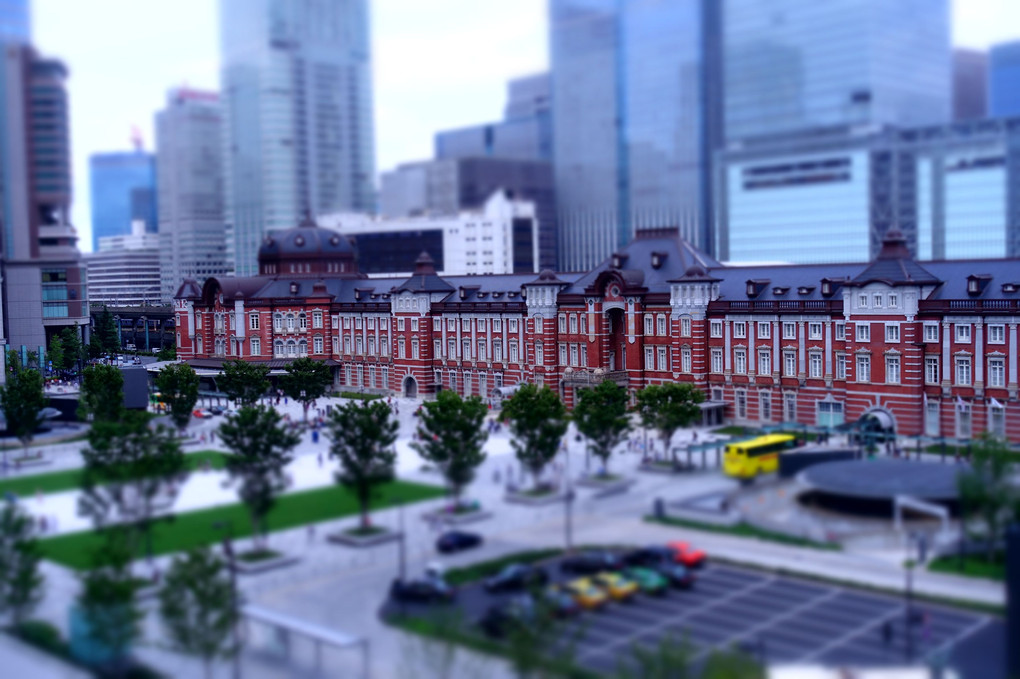 Tokyo station (miniature mode)