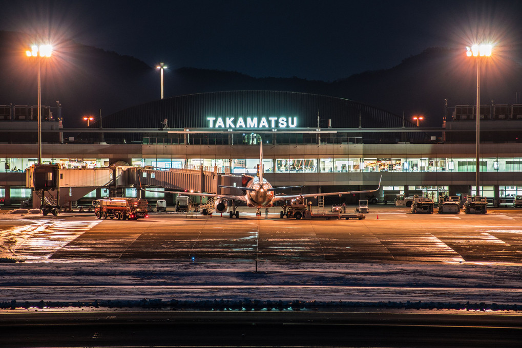 雪の高松空港