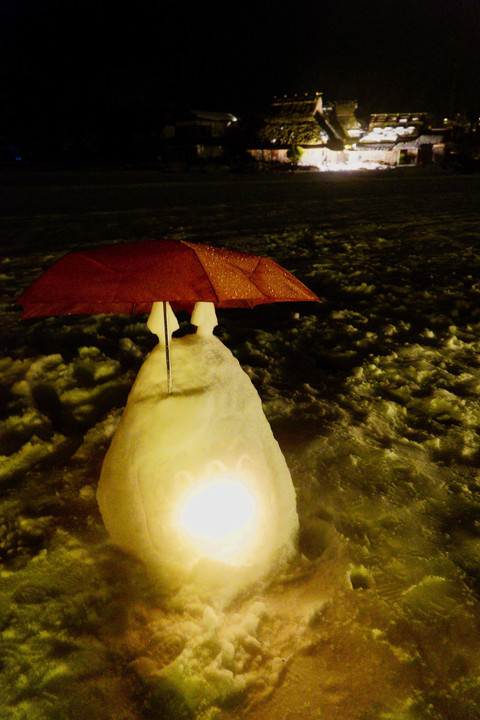 雪灯籠の夜。