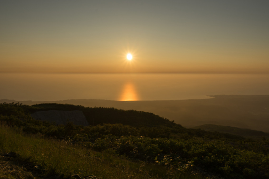 鳥海山からの夕日