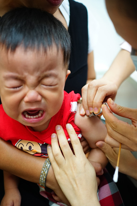 予防接種に負ける息子