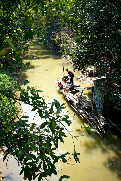 運河のある村～小洲村の小舟上での炊事風景～