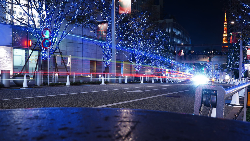 けやき坂イルミネーション/70万灯の光の道:ドラマチックブルー