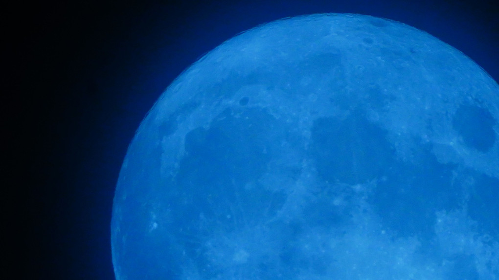 スタージェンムーン満月/384,400kmからの蒼い悲痛の叫び:コロナ収束への灯り