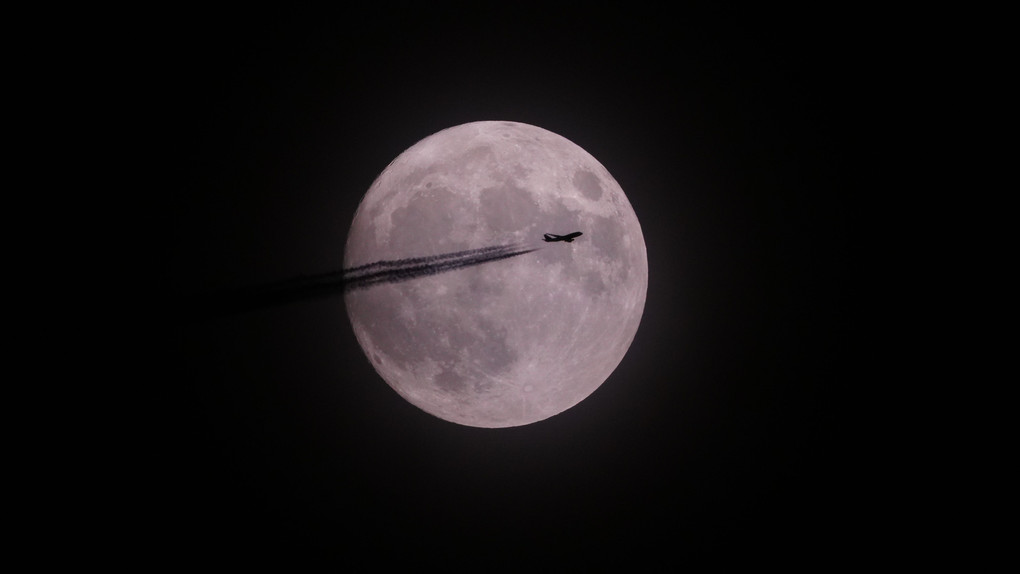 スーパームーン～ブルームーン満月に願いを込めて、飛行機コラボに大感動